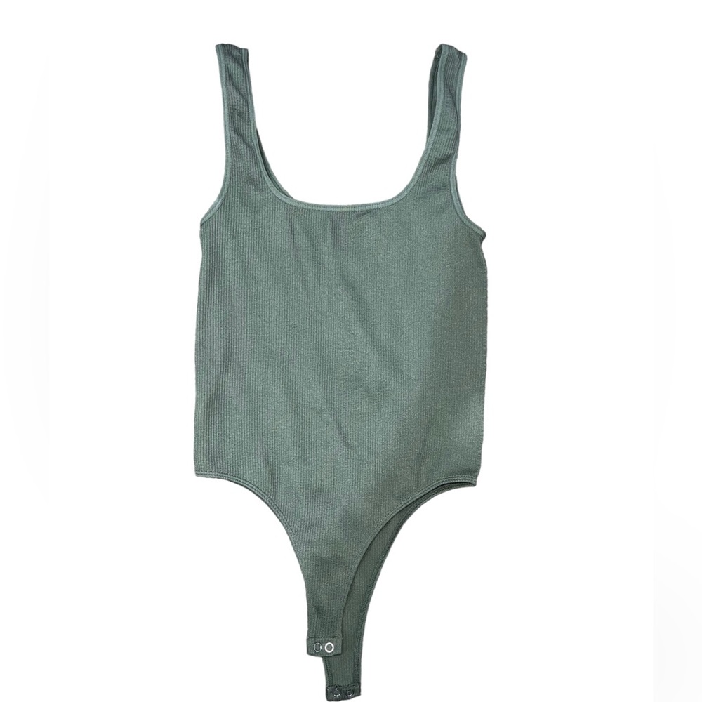 Very cute and casual body suit!